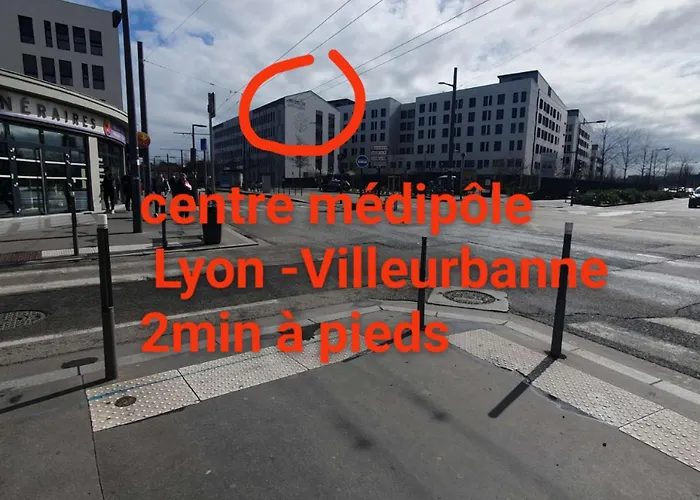 Medipole T2 Avec Un Garage Gratuit Sur Place, 16Min A Centre Ville Lyon En Metro A